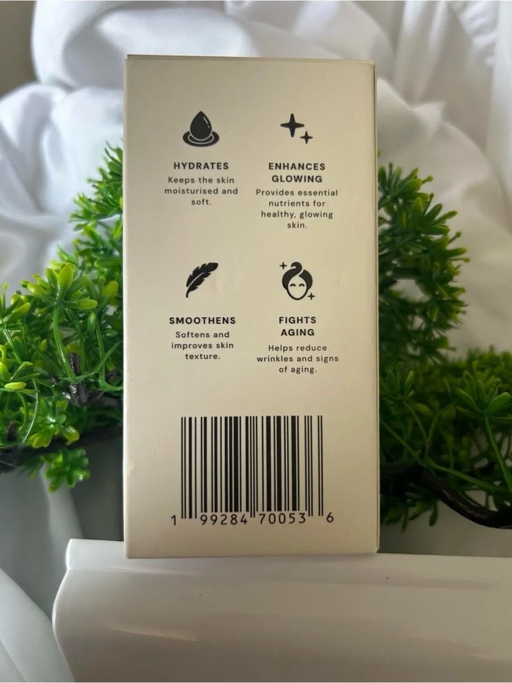 Silk Body Oil – Hydrating Pheromone-Infused Body Oil